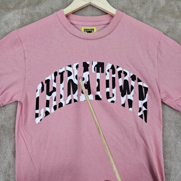 Made in USA Chinatown Market Cow Print Arch T-Shirt Pink Spell Out Logo Men's S - Picture 2 of 10
